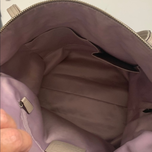Coach Laura Beige/Taupe w Lilac Interior Leather Tote Bag - Picture 4 of 9